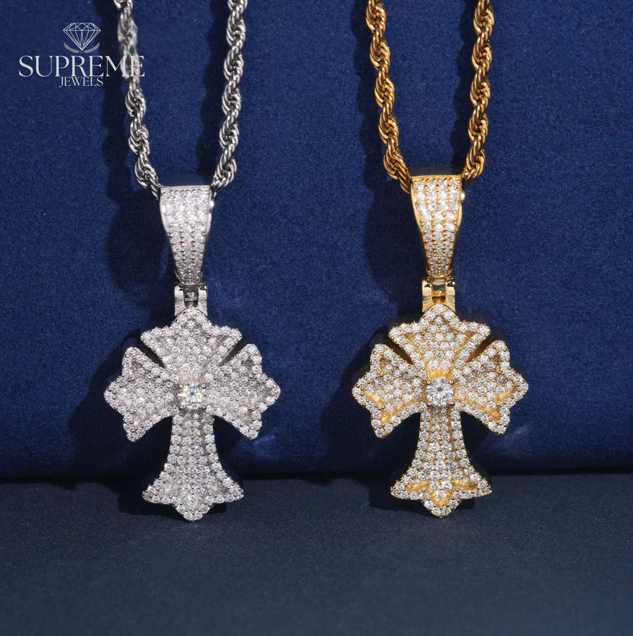 Royal Gothic Cross Pendant™