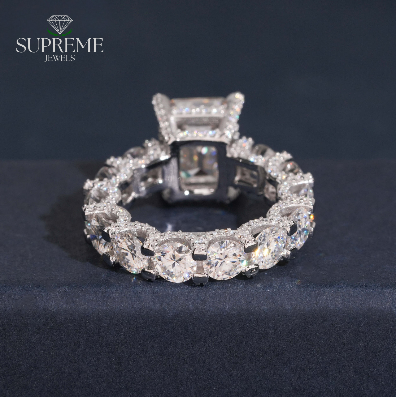 Emerald Royale™ Ring