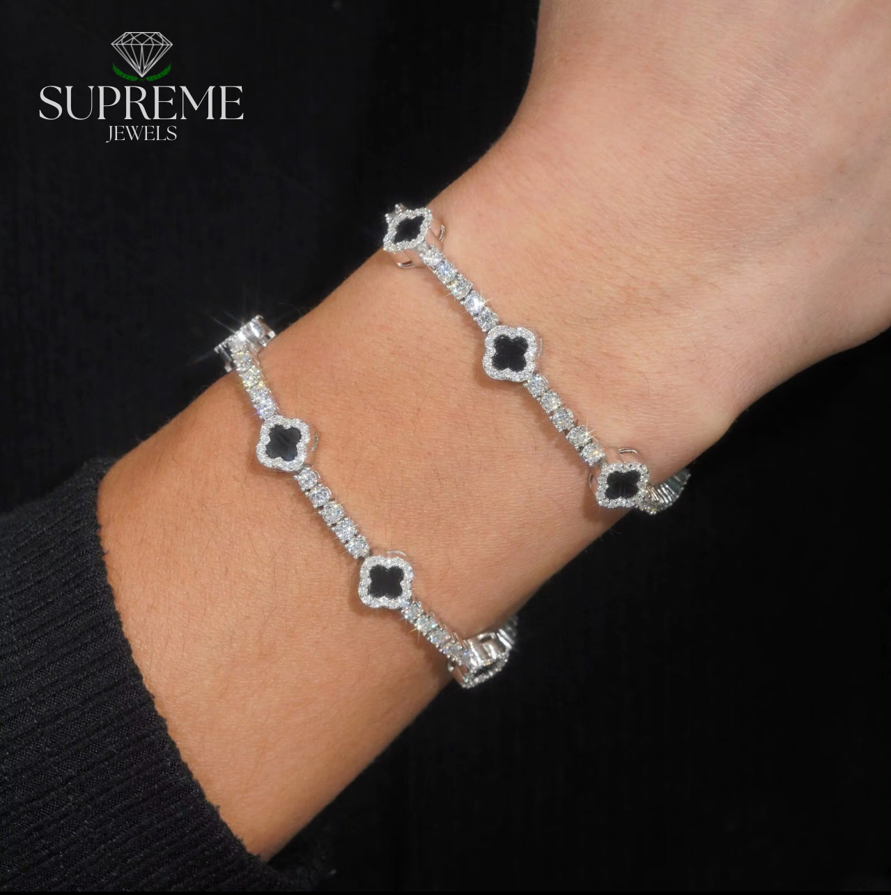VVS Moissanite Clover Tennis Bracelet
925 Sterling Silver • Diamond Tester Passed • Luxury Finish