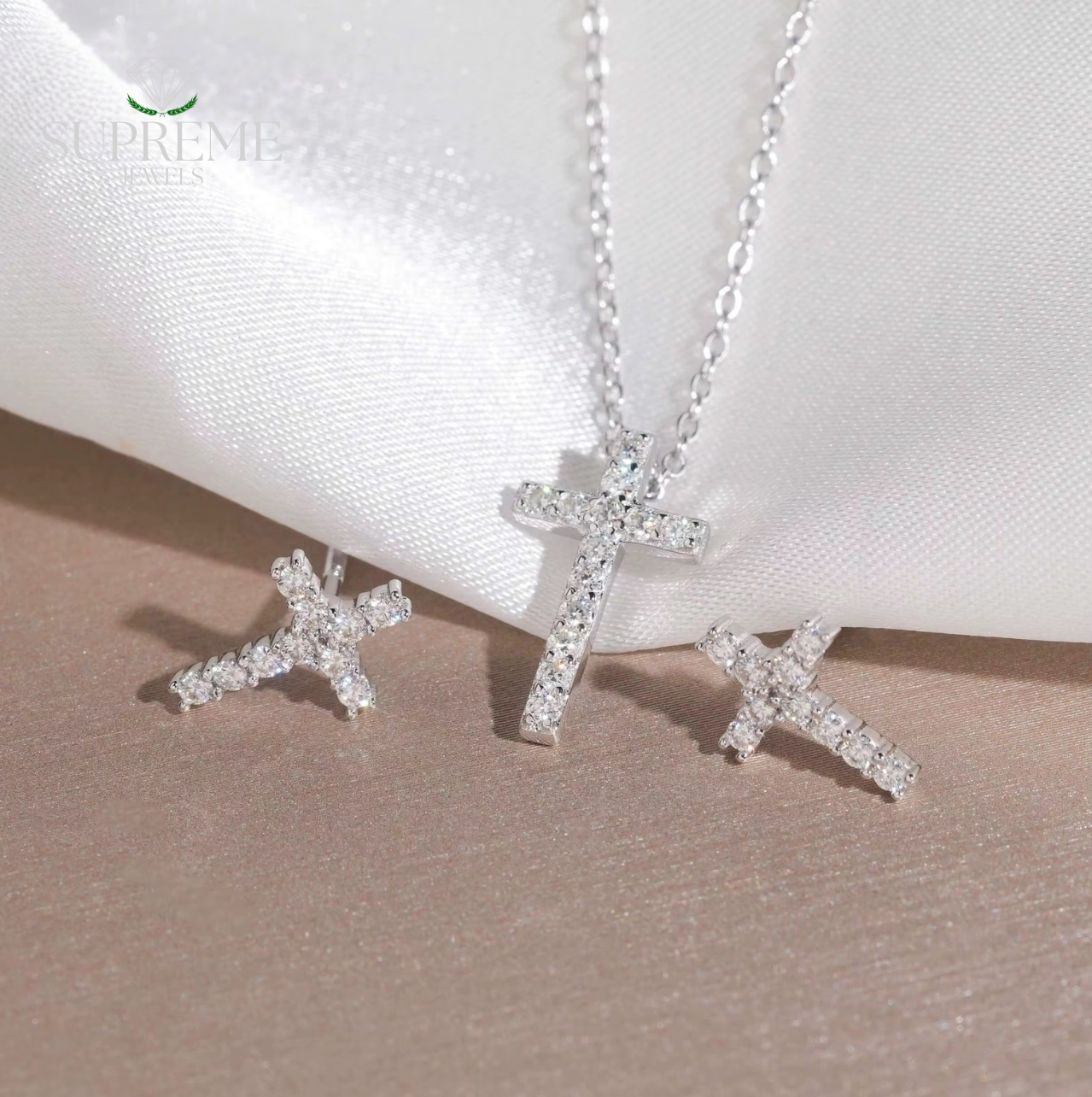 Divine Cross VVS Diamond Set